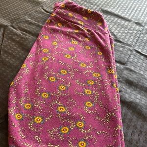 LuLa Roe super soft OS leggings